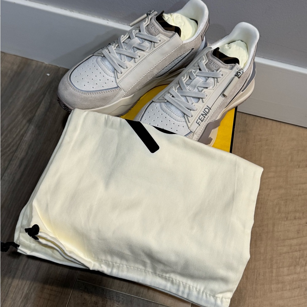(SOLD) Fendi Flow Cream nylon and suede low-tops - Size 38.5 - Picture 3 of 15